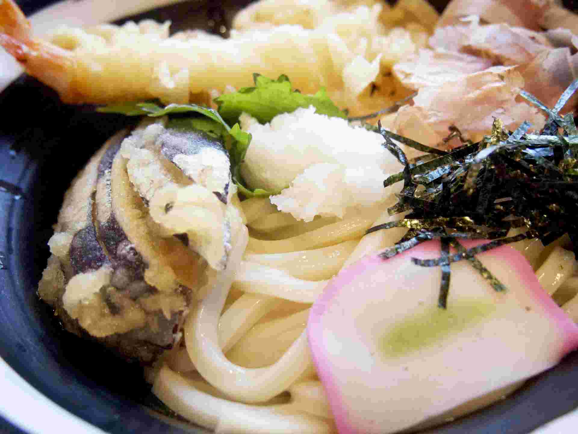 美味しそうな天ぷらうどん