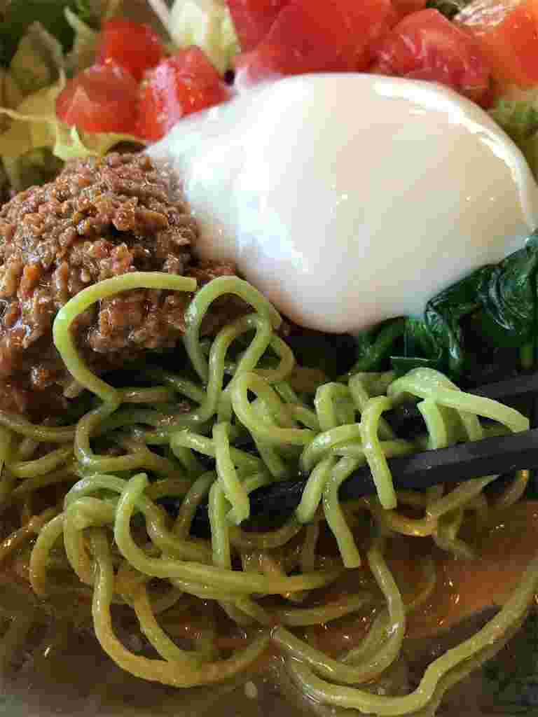 ガスト糖質控え見ほうれん草麺