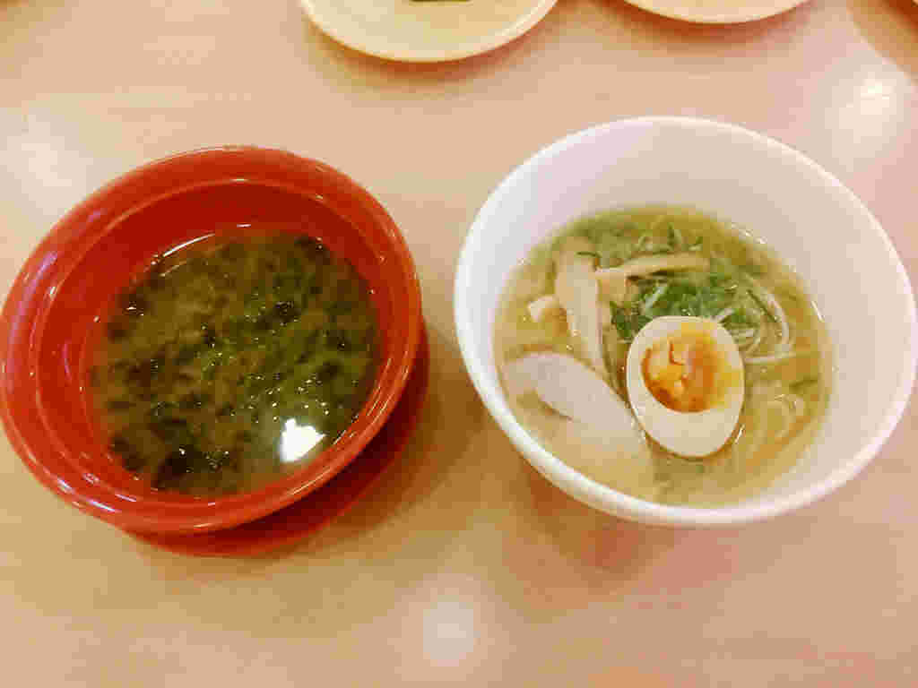 かっぱ寿司のラーメンと味噌汁