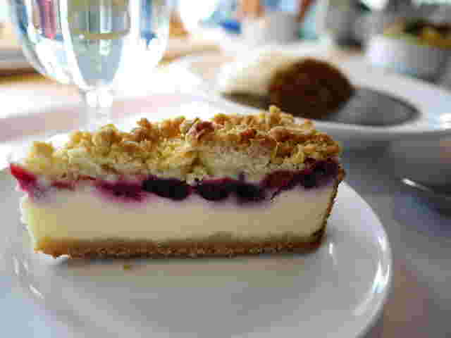 IKEAのベリーベリーチーズケーキ