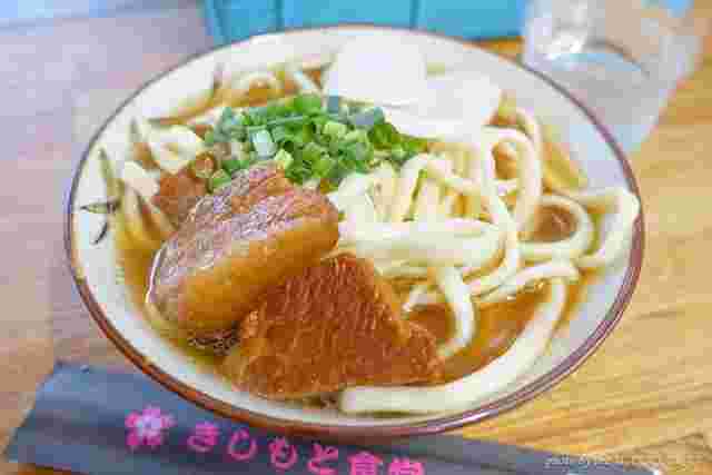 きしもと食堂のソーキそばの画像