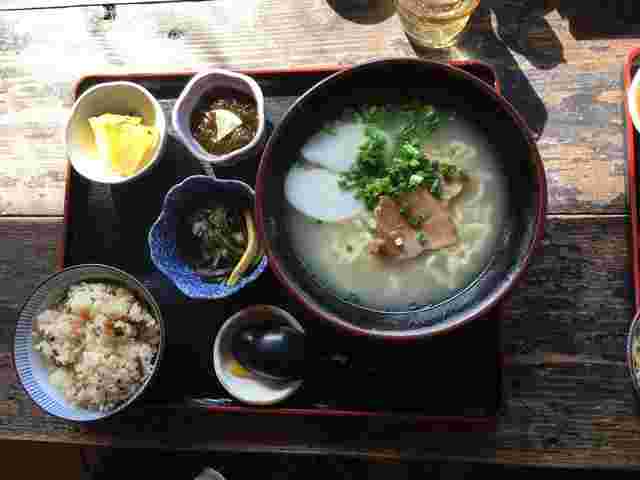 琉球茶房あしびうなぁのソーキそば定食