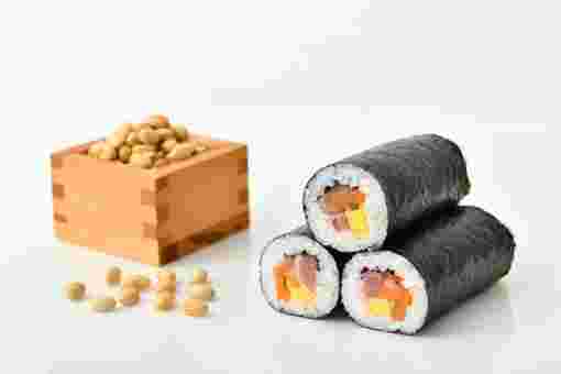 節分豆と恵方巻