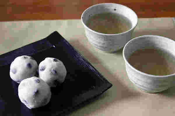 豆大福とお茶