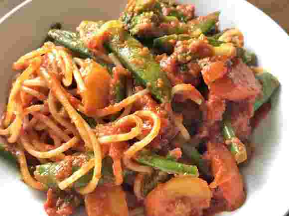 冷凍野菜を使ったパスタ
