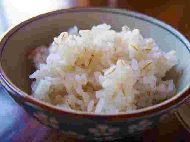押し麦ご飯がある