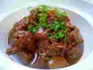 牛肉の味噌煮込みの画像