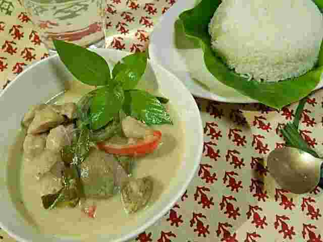 タイの香り米と本格的なグリーンカレー