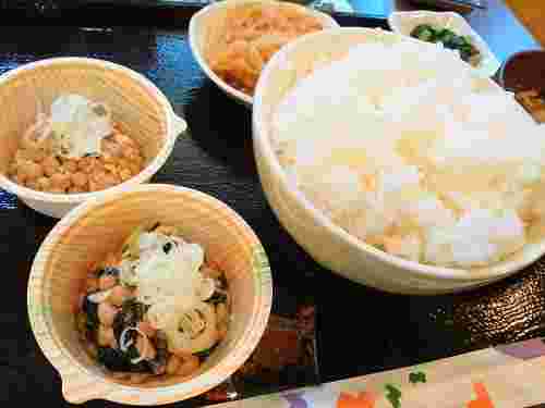 納豆食べ放題定食の画像
