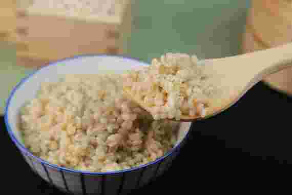いろいろな健康効果がある押し麦のご飯