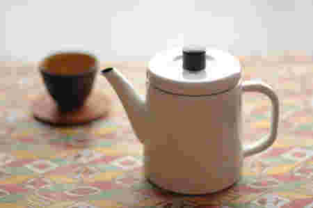 やかんのお茶イメージ