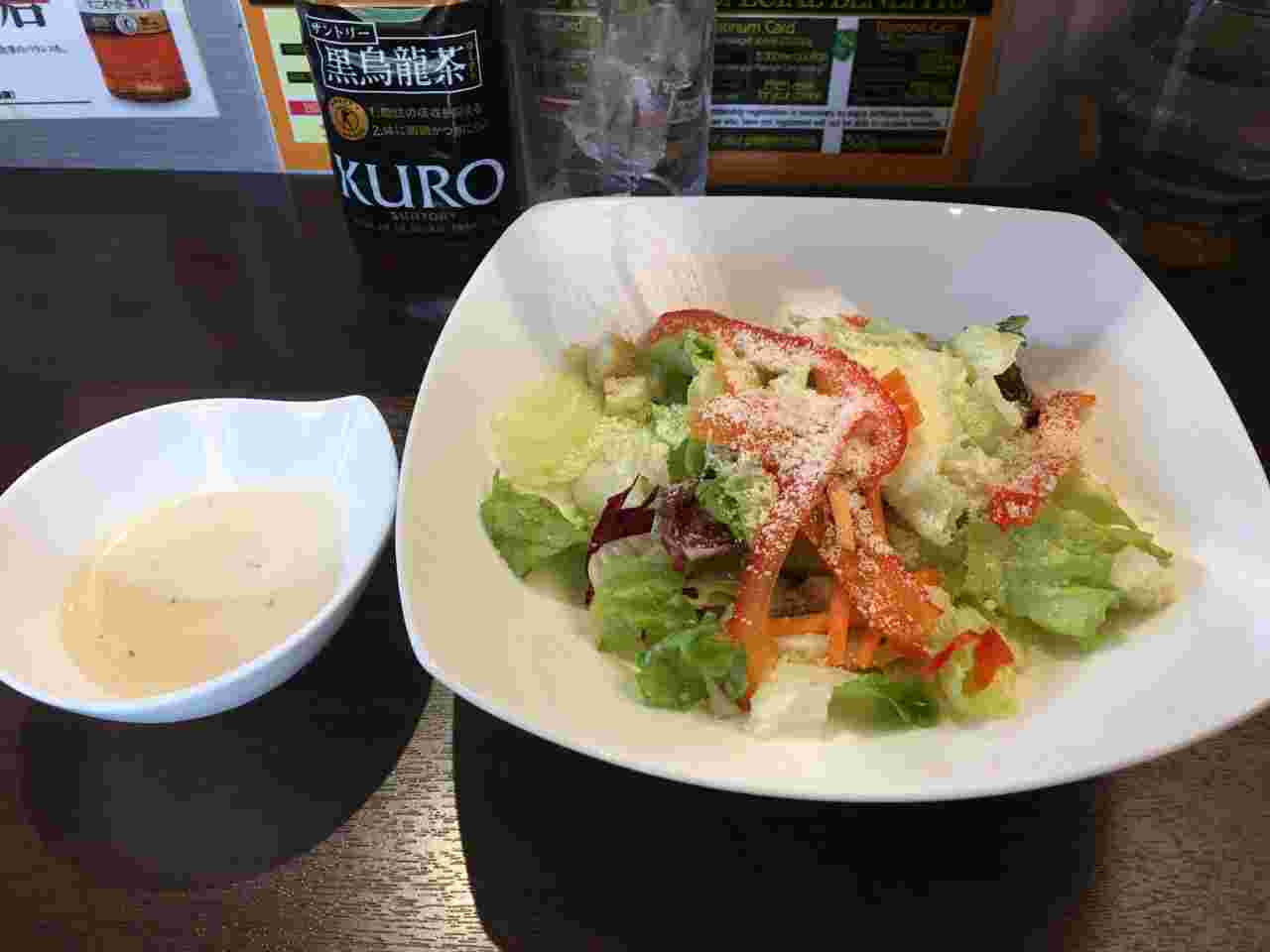 いきなりステーキのシーザーサラダ
