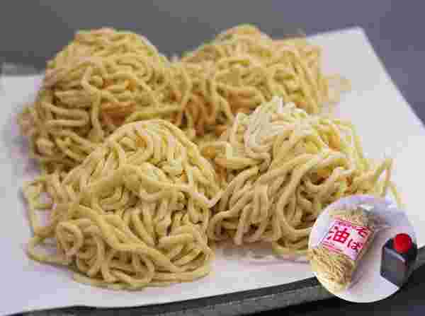 油そばの麺