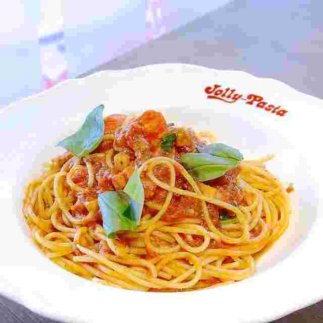 トマトソースパスタ