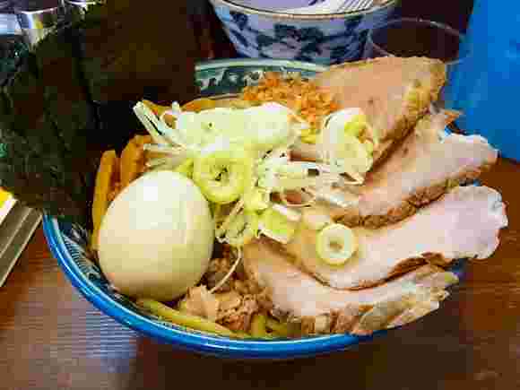 油そば全部乗せ