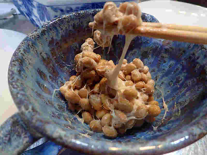 器に入った納豆