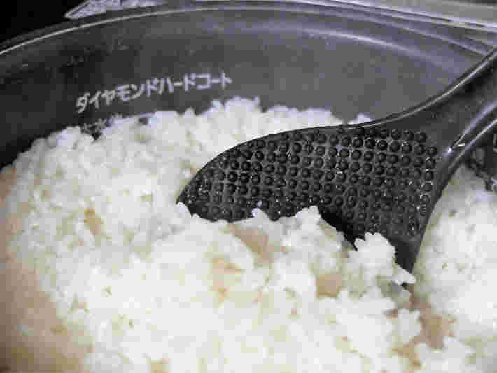 炊きあがった無洗米
