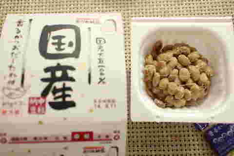 パックを開けたおかめ納豆国産