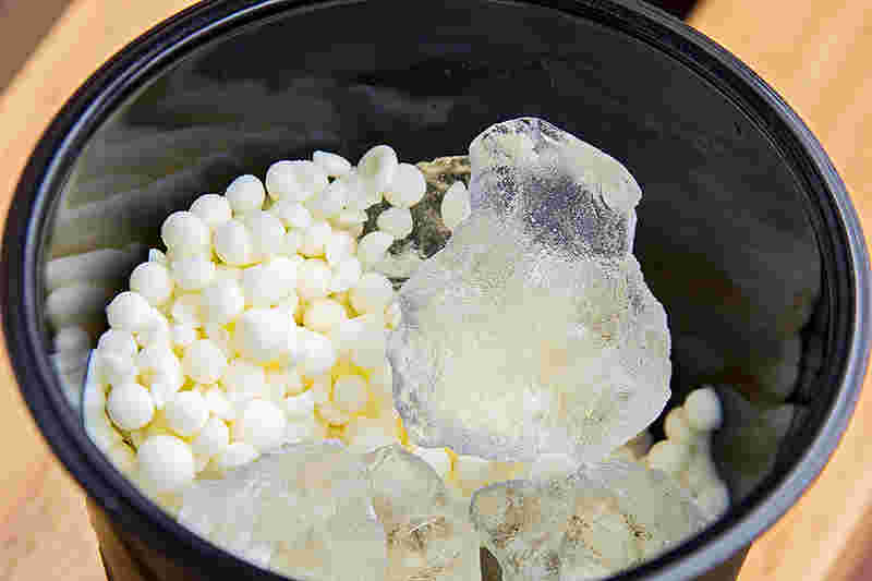 セブンの黒パッケージのアイスカフェラテの中身