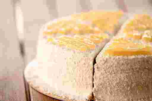 切り分けられたチーズケーキ