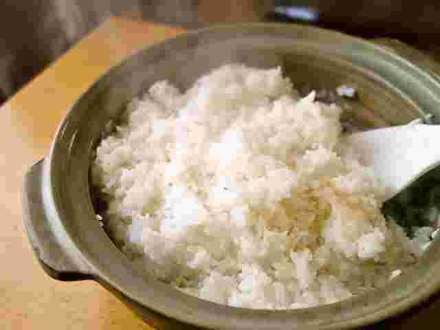 土鍋で炊いたほかほかのお米