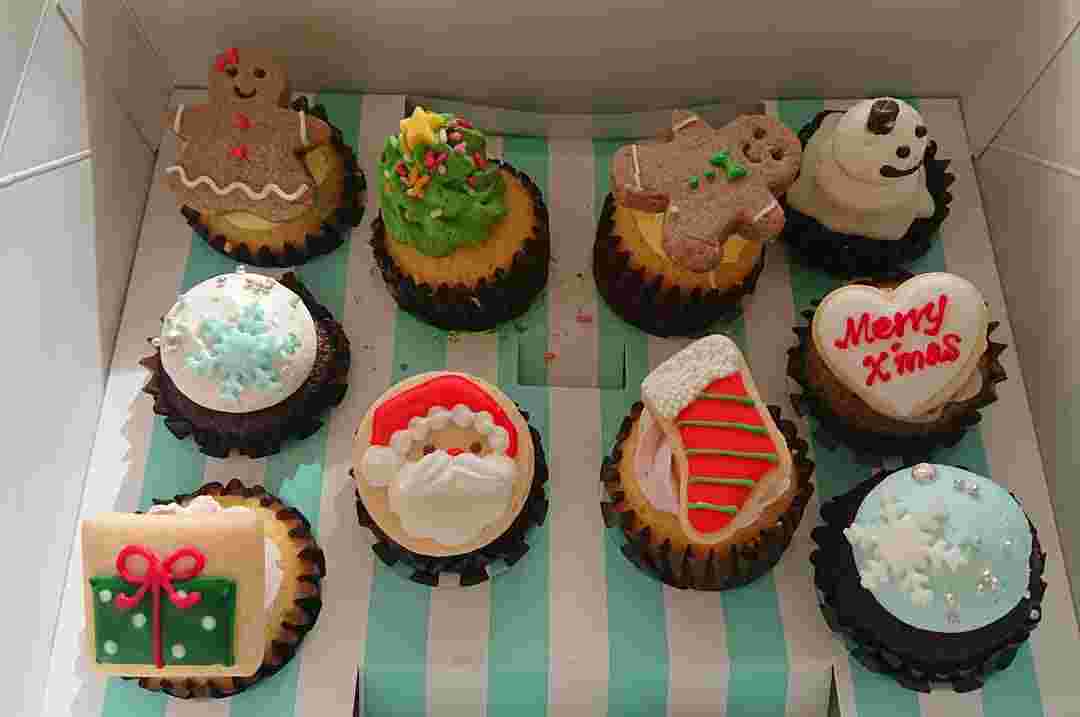 JiJicupcakes神戸のアイシングクッキーとカップケーキ