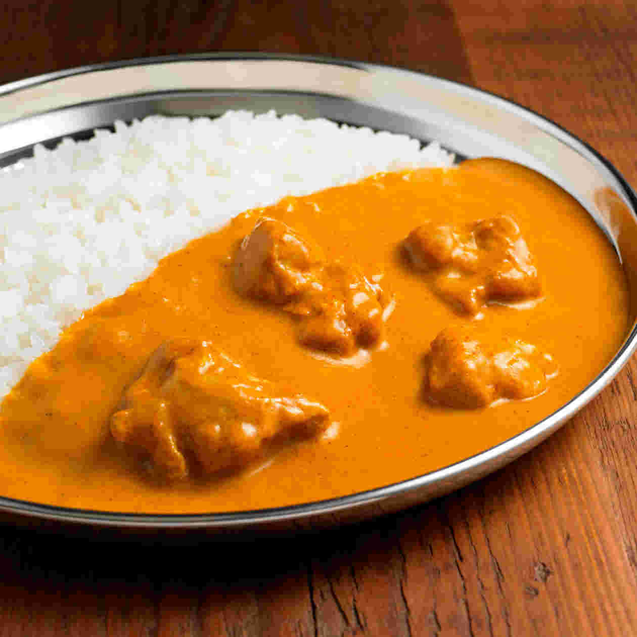素材を生かしたカレー　クリーミーバターチキン