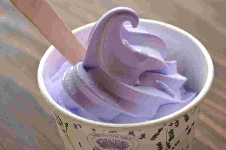 ファーム富田のラベンダーソフトクリーム