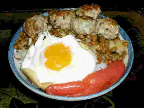 目玉焼き丼明太子納豆