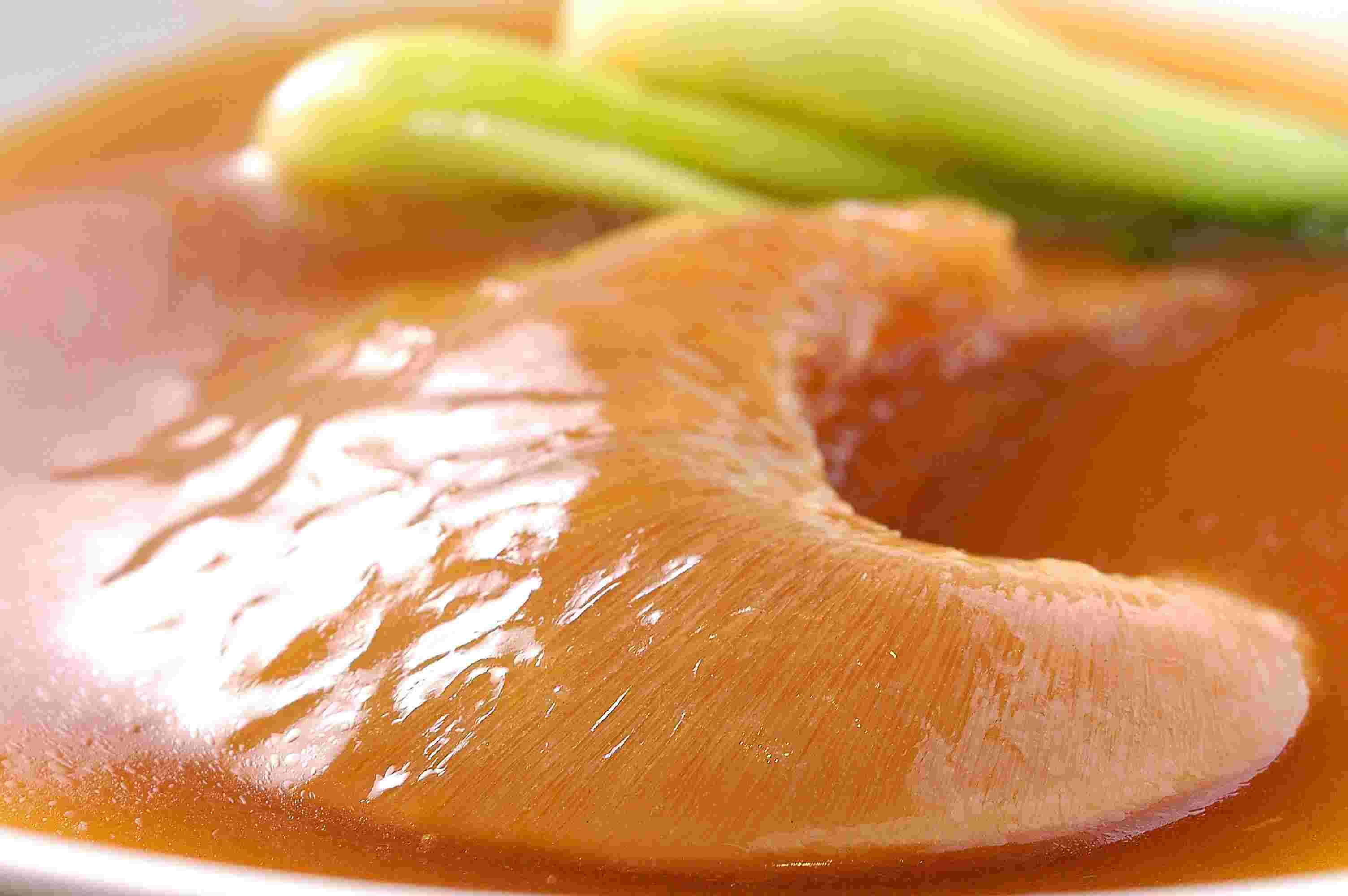 フカヒレの姿煮