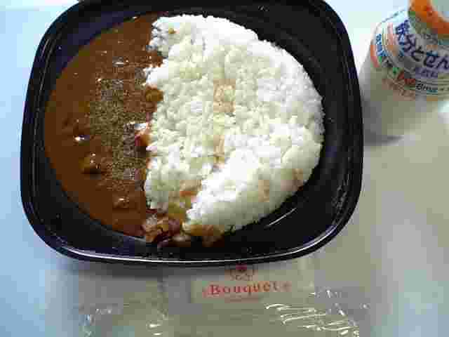 ポプラのカレー弁当