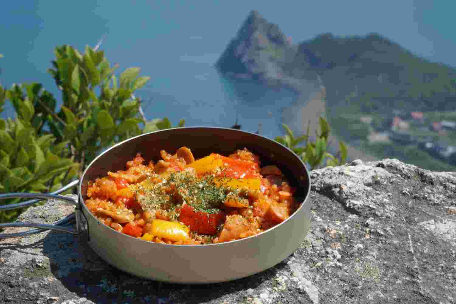 アルファ化米を使って登山中に料理