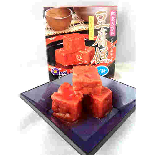 器に盛られた豆腐よう