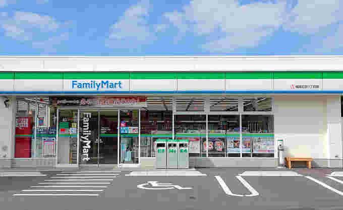 ファミリーマートの外観