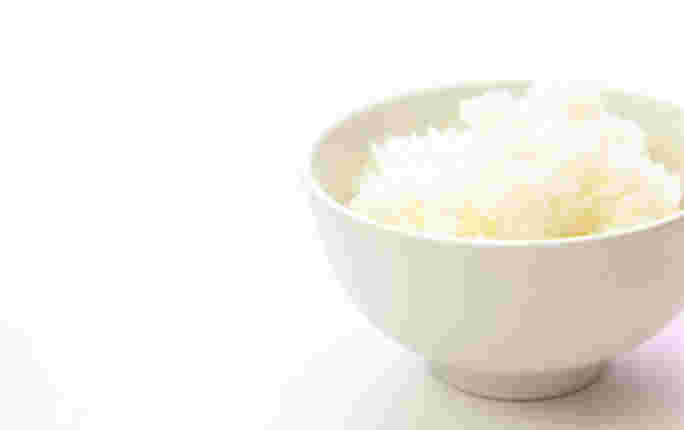 お茶碗に入ったご飯