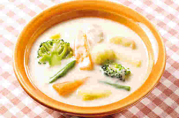 ヘルシーな野菜を使ったのホワイトシチュー