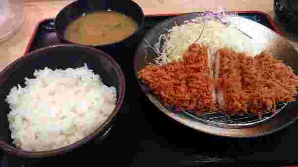 とんかつ定食