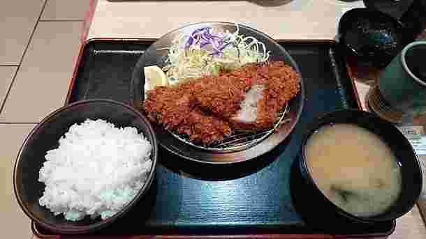 ひれかつ定食