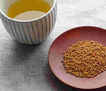 韃靼そば茶と韃靼そばの実