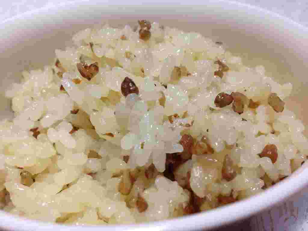 韃靼そば茶入りご飯