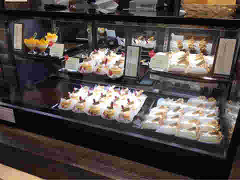 ファウンドリーのケーキ