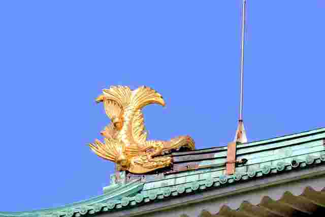 金のシャチホコ