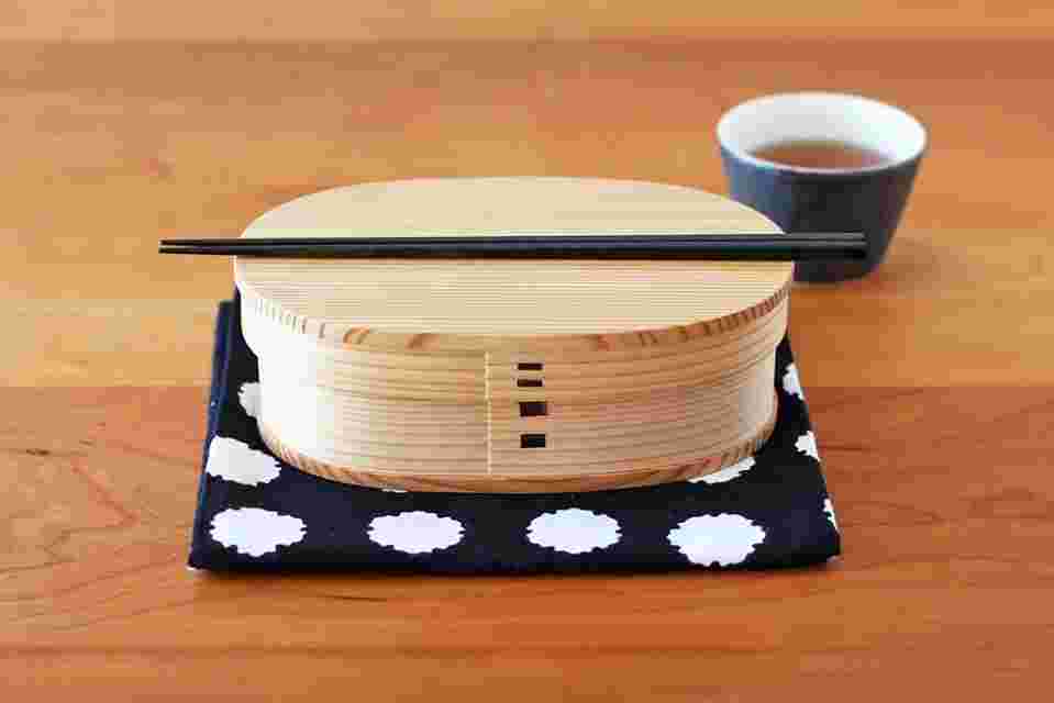 曲げわっぱのお弁当箱