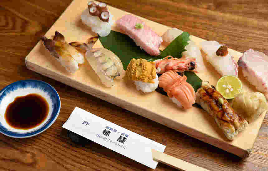 林屋鮓店のにぎり