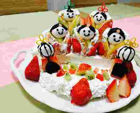 ひなまつりケーキ