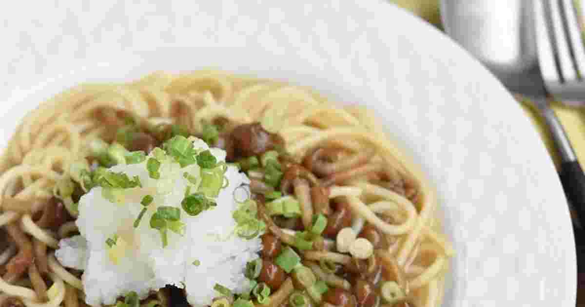 大根おろしがのったなめこパスタ