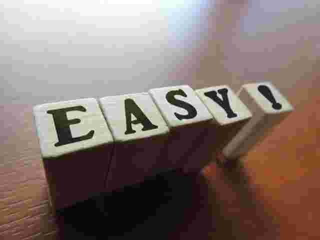 ブロックにEASYの文字