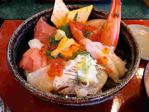 「源平」の海鮮丼の紹介