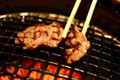 ありぃ亭中田店の淡路牛を炭火焼で