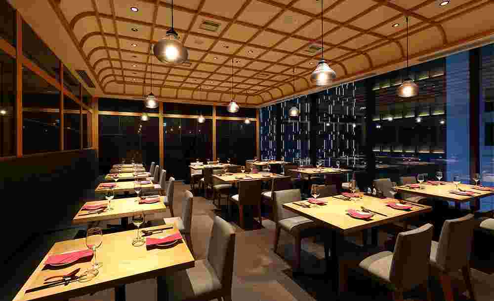 JASMINE 和心漢菜の店内